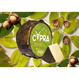 **CHEVRE FEUILLES DE NOIX...